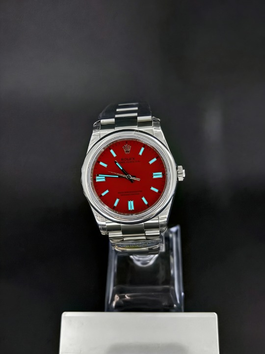 CLEANクリーン工場  ROLEXロレックス オイス ターパーペチュアル126000 36mm  レッド文字盤 オイスタースチール 1:1精度