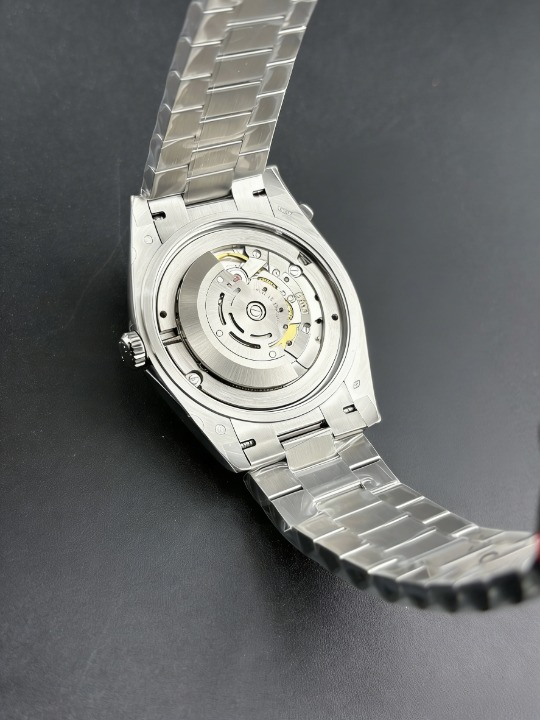 CLEANクリーン工場 ROLEXロレックスデイデイデイ ト 228239 40mmメテオライト文字盤ダイヤ目盛。 り フルーテッドベゼル プレジデントプレスレット 1:1精度