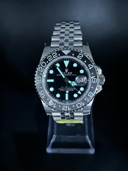 CLEANクリーン工場 ROLEXロレックスGMTマス ター ll 126710GRNR 40mmブラック/グレーベゼ ル グリーン針 ジュビリー 1:1精度