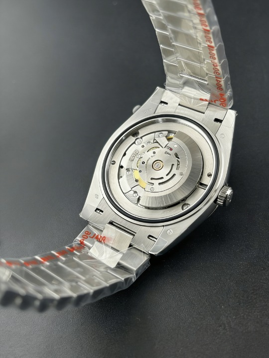 CLEANクリーン工場 ROLEXロレックスデイデイ  40mmアイスブルー文字盤 フルーテッ ト 228236 ドベゼル プレジデントプレスレット 1:1精度