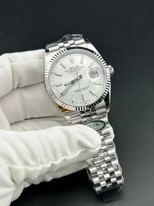  ROLEXロレックスデイトジ CLEANクリーン工場 ャスト126234 36mm シルバー文字盤 プラチナフ ルーテッドベゼル ジュビリープレスレット 1:1精 度