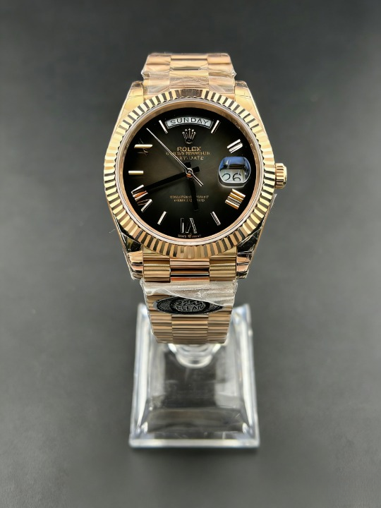 CLEANクリーン工場 ROLEXロレックスデイデイ ト エバーローズゴールド228235 40mm スレ一 トオンブレ文字盤 フルーテッドベゼル プレジデン トプレスレット 1:1精度