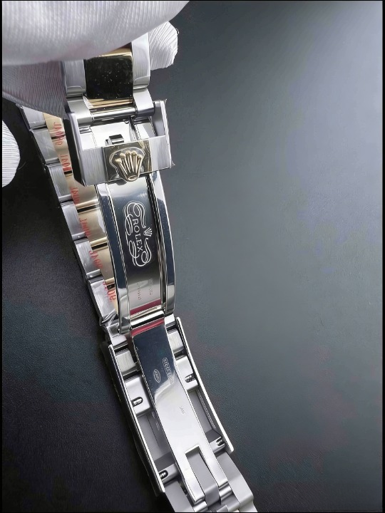 CLEANクリーン工場 ROLEXロレックスサブマD ーナデイト40mm 116613LN コンビゴールド プラ ック文字盤 1:1級