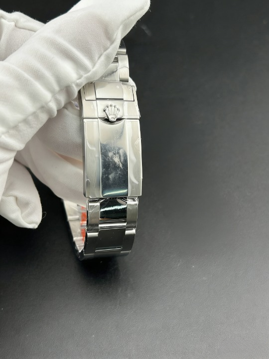 CLEANクリーン工場 ROLEXロレックスGMTマス ター ll 126710GRNR 40mmブラック/グレーベゼ ル グリーン針 1:1精度