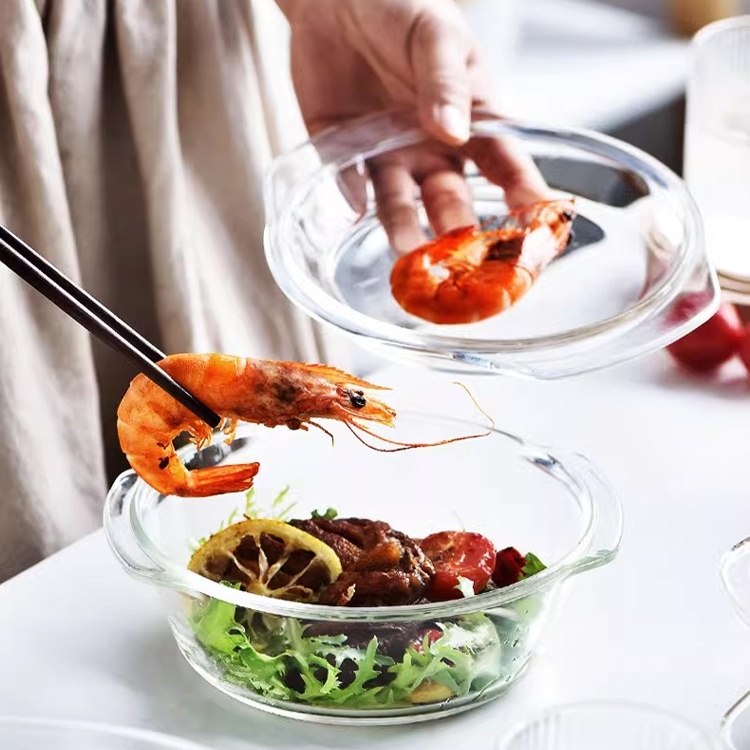 Heat-resistant glass egg bowl with lid