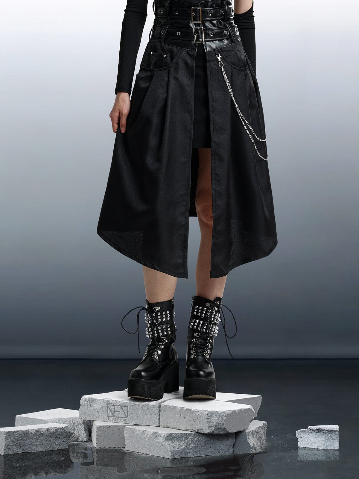 NEV Asymmetric Strappy Chain Pleated Skirt