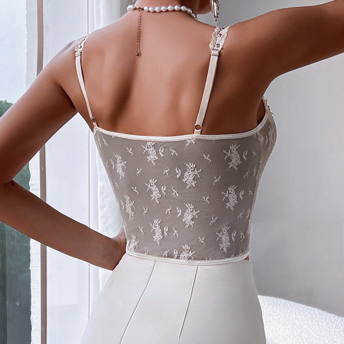 Lace-Pattern Metal Decoration Strapless Crop Top