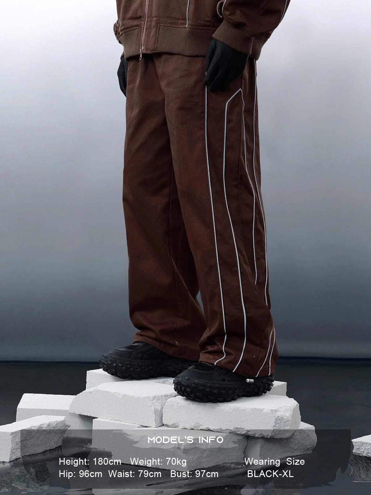 NEV Solid Reflective Strip Drawstring Pants