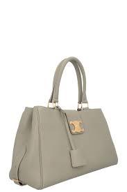 ✨【CELINE】上質なカーフスキン 毎日に使いやすいMEDIUMバッグ