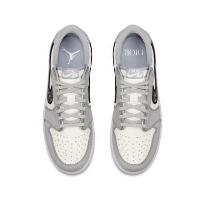 【NIKE×DIOR】Dior × Jordan 1 Retro High OG