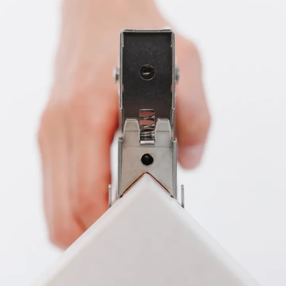 Precision Stapling Made Easy – Handcrafted Angled Stapler for Tight Spaces