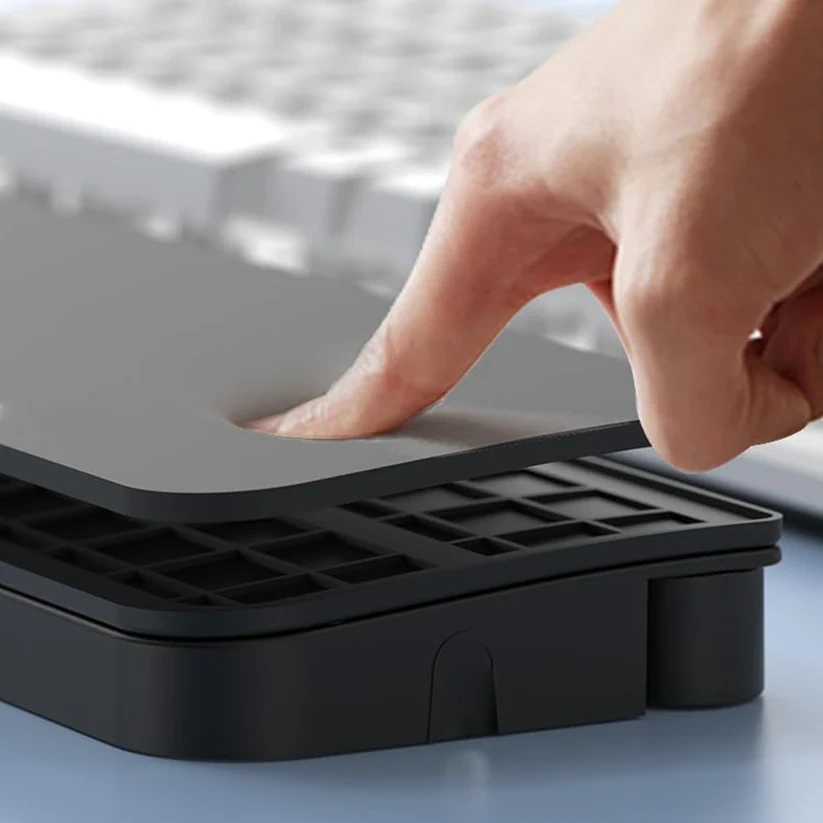 Non-slip keyboard wrist rest with 22-piece cleaning kit