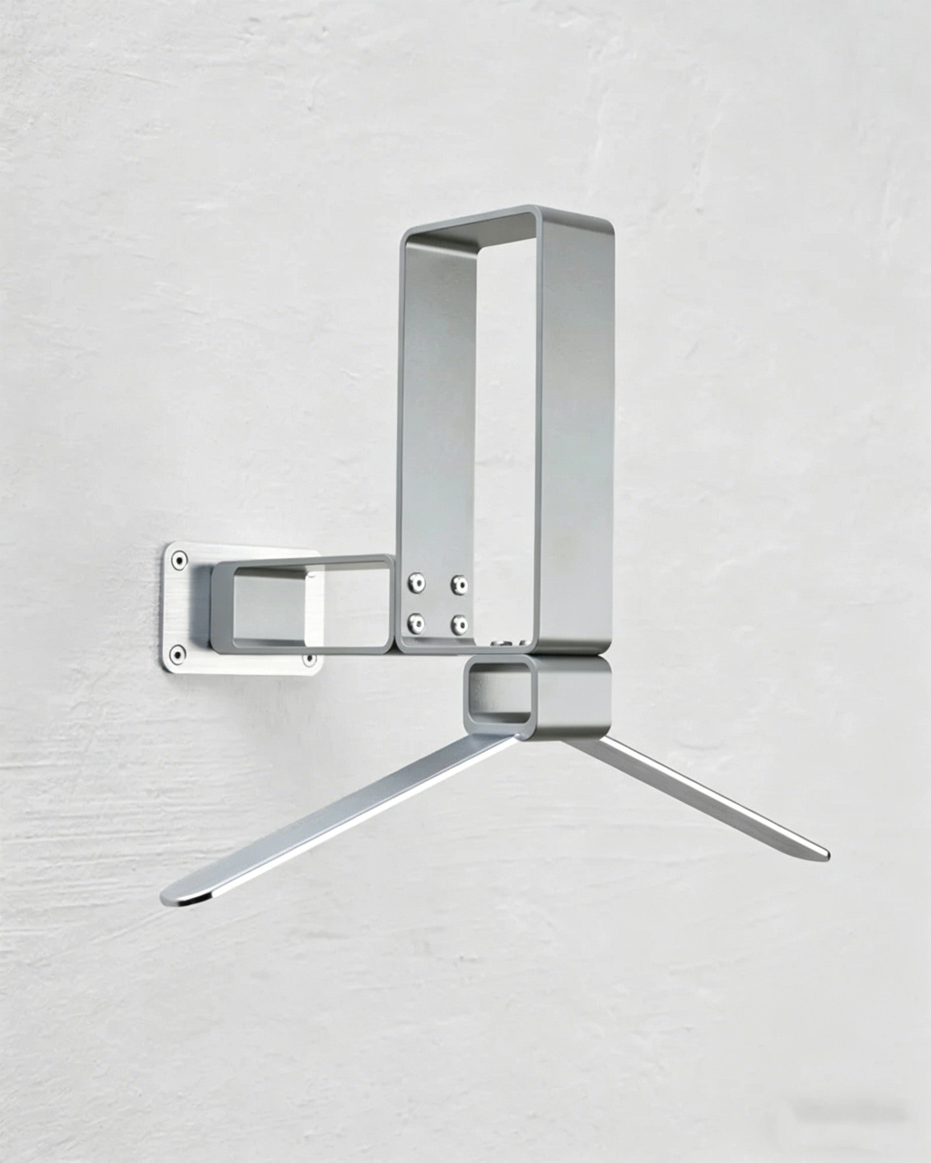 Wall-Mounted Motorcycle Equipment Rack – Space-Saving Helmet & Jacket Organizer