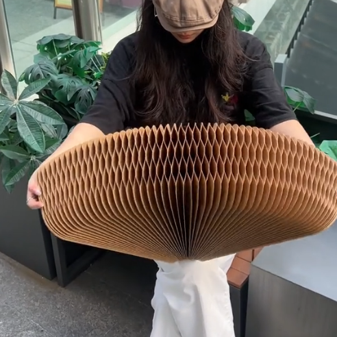 Folding Stool – Eco-Friendly Kraft Paper Honeycomb Design