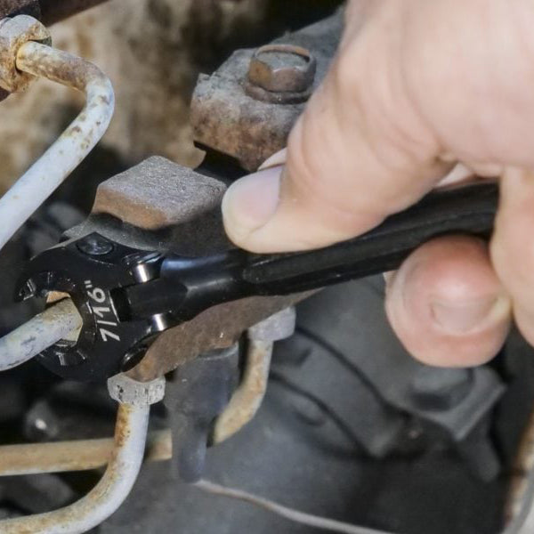 360° Rotating Ratchet Flare Nut Wrench – Fast Access for Tight Spaces
