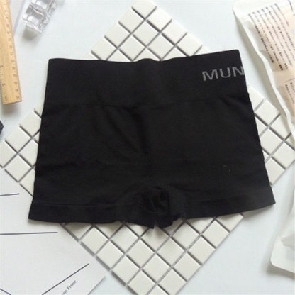 Seamless mid-waist shaping and butt-lifting boxer briefs