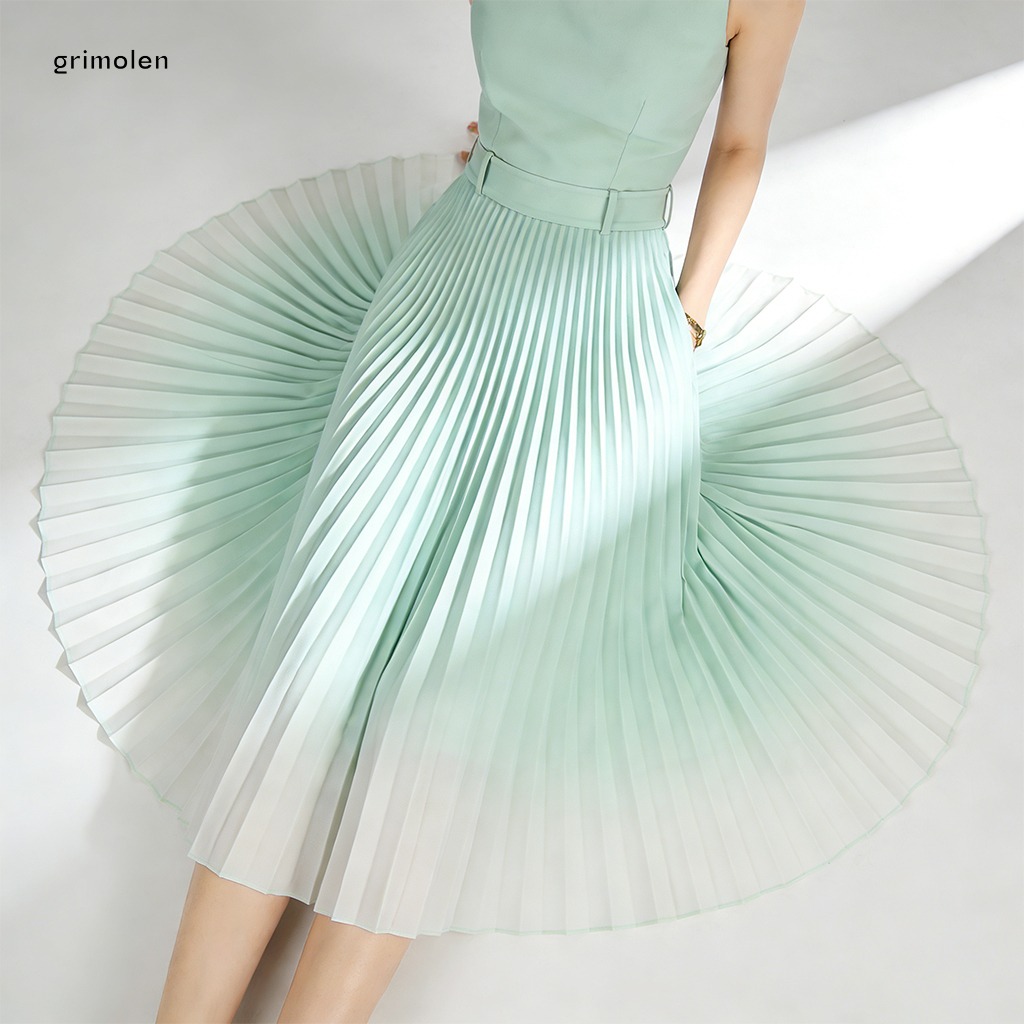 薄荷綠色裙子