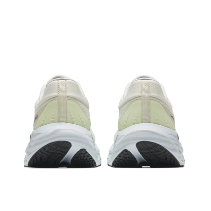 [EMPLOYEE] Travel Running Shoes Men