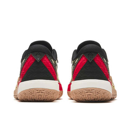 SHOCK WAVE 6 Basketball Shoes