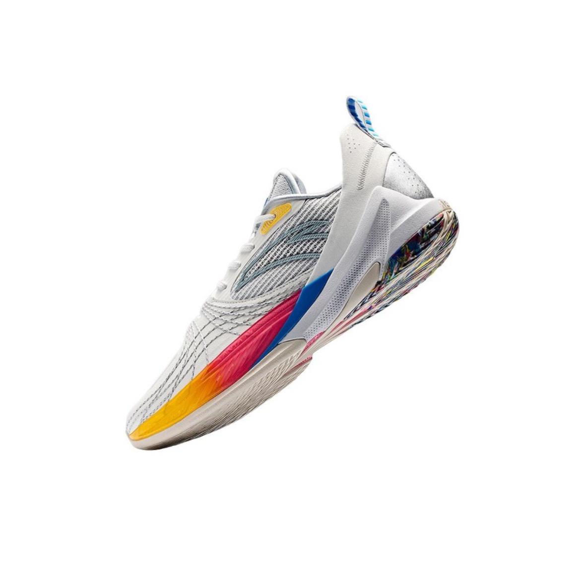 Quick Decision 6 Men's Basketball Shoe