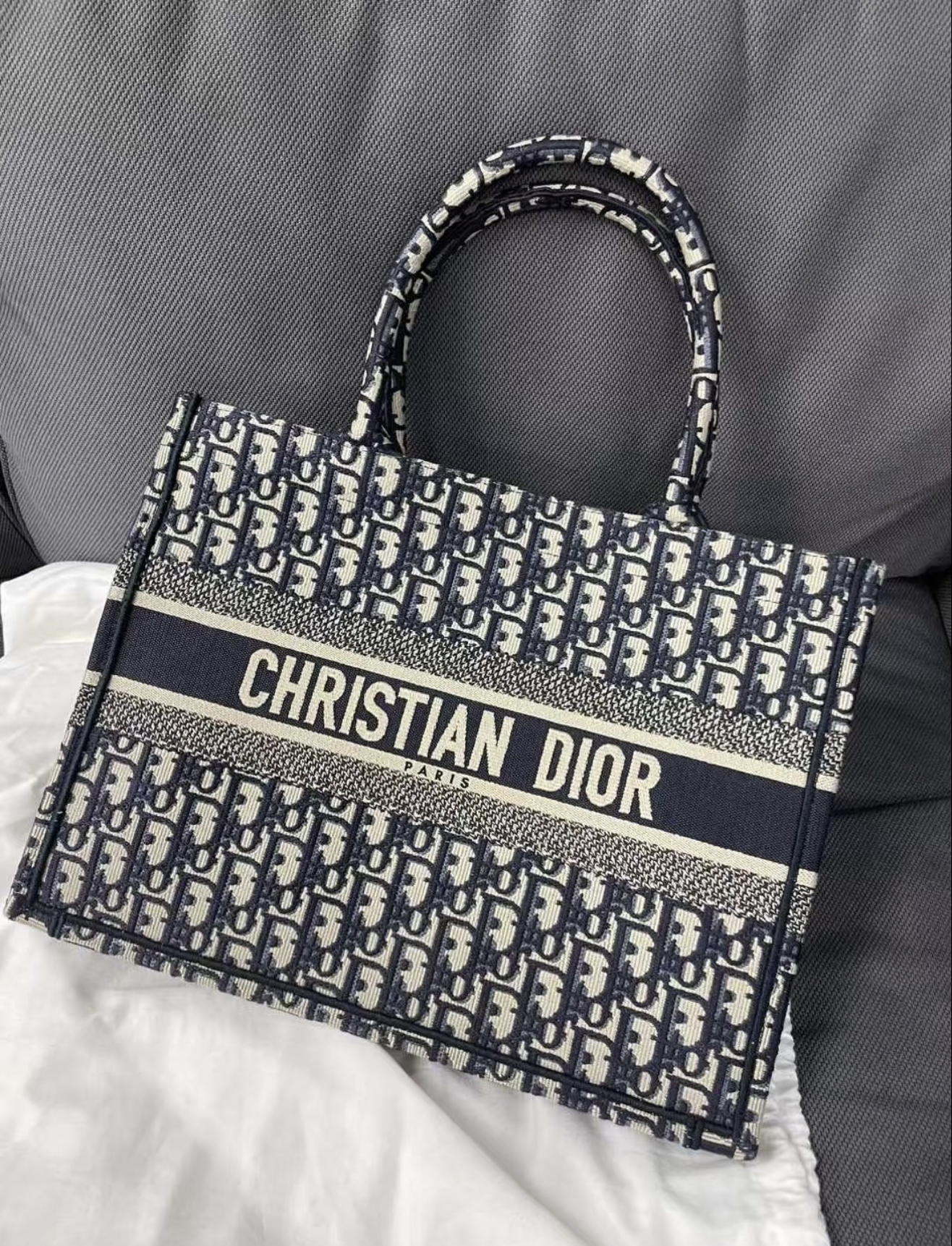 Medium Book Tote  Christian Dior 