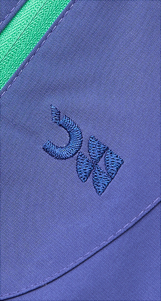 實物胸前刺繡