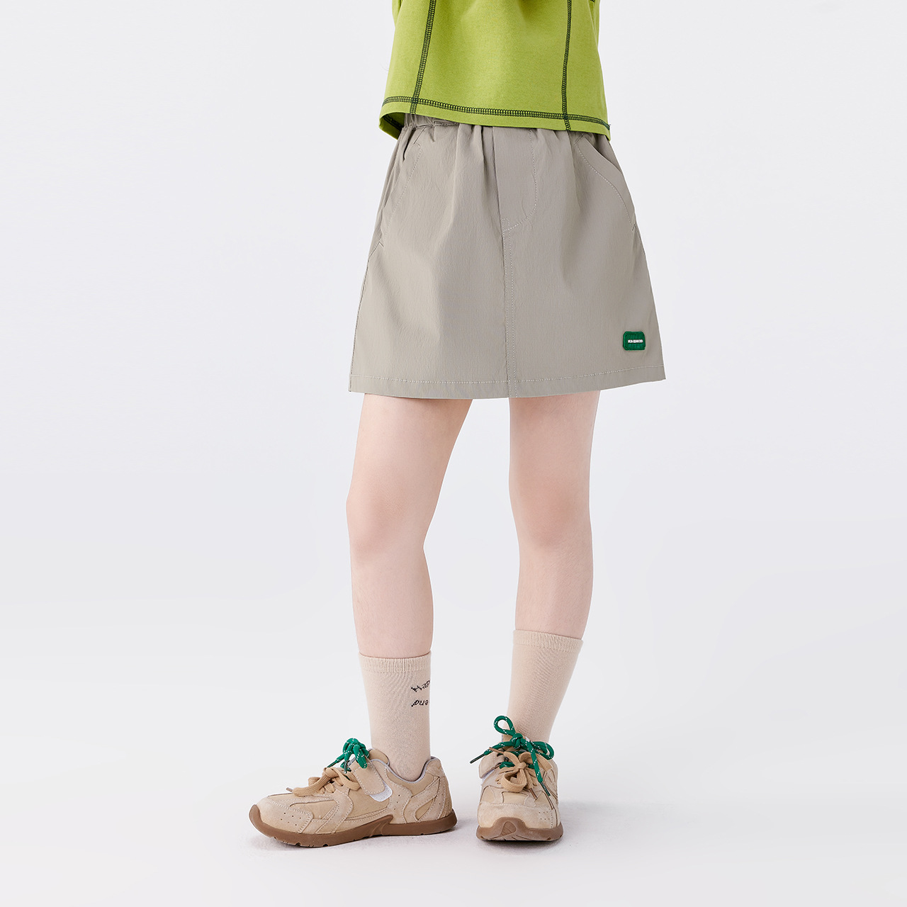 女童夏季半身裙短裙子裙2026新款裙褲潮白色防走光