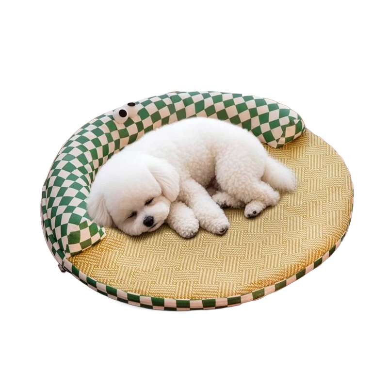 Arc shaped detachable and washable cool nest