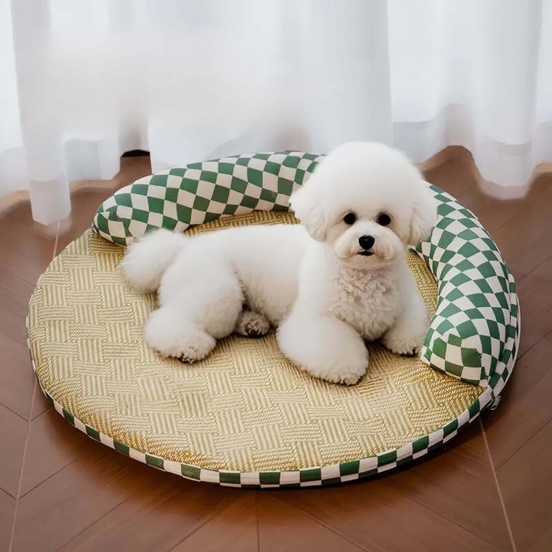 Arc shaped detachable and washable cool nest