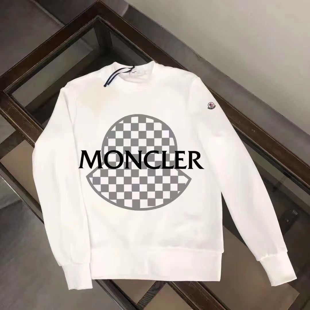 【MONCLER旗艦店】（モンクレール）クラシックでスタイリッシュな長袖スウェットシャツ00126