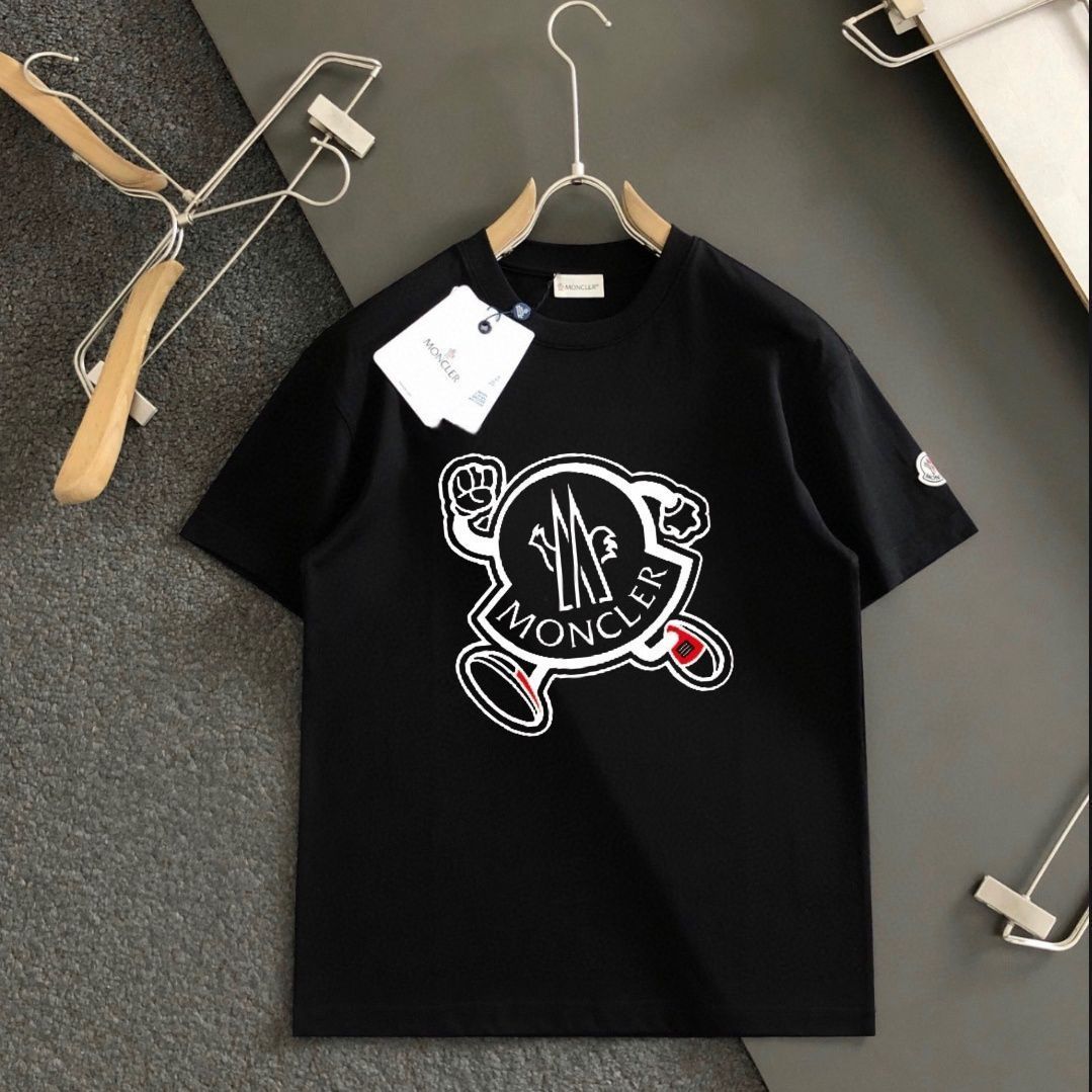 【MONCLER旗艦店】（モンクレール）クラシックでスタイリッシュな半袖スウェットシャツ00508