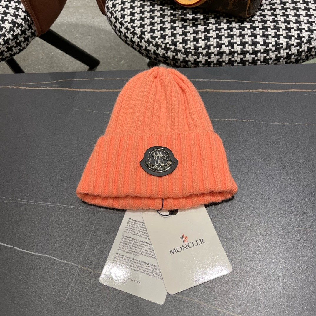 【MONCLER旗艦店】（モンクレール）時代を超えて人気のクラシックな帽子秋冬コレクション