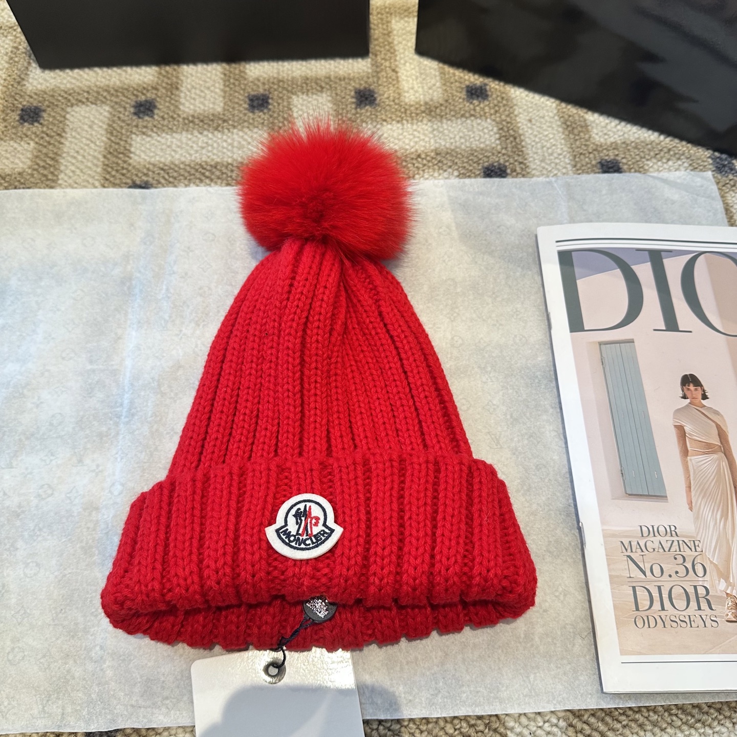 【MONCLER旗艦店】（モンクレール）時代を超えて人気のクラシックな帽子秋冬コレクション