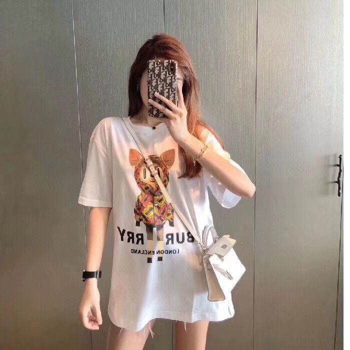 【BURBERRY旗艦店】（バーバリー）クラシックでスタイリッシュな半袖スウェットシャツ00289