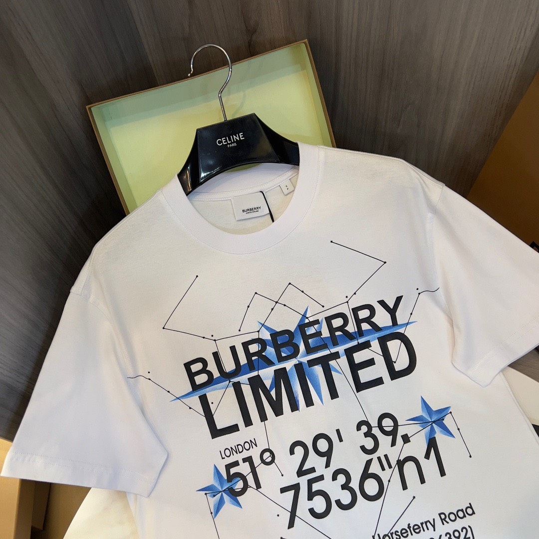 【BURBERRY旗艦店】（バーバリー）クラシックでスタイリッシュな半袖スウェットシャツ00568
