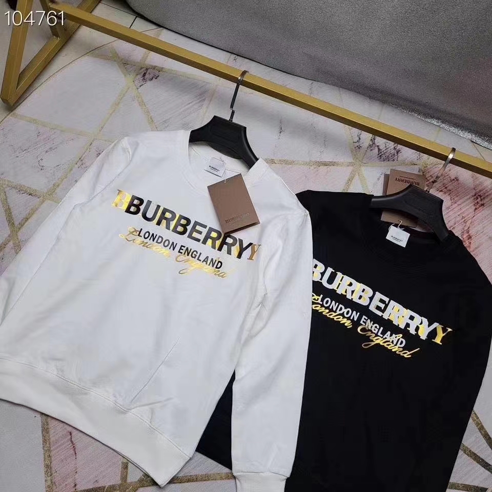 【BURBERRY旗艦店】（バーバリー）クラシックでスタイリッシュな長袖スウェットシャツ01680