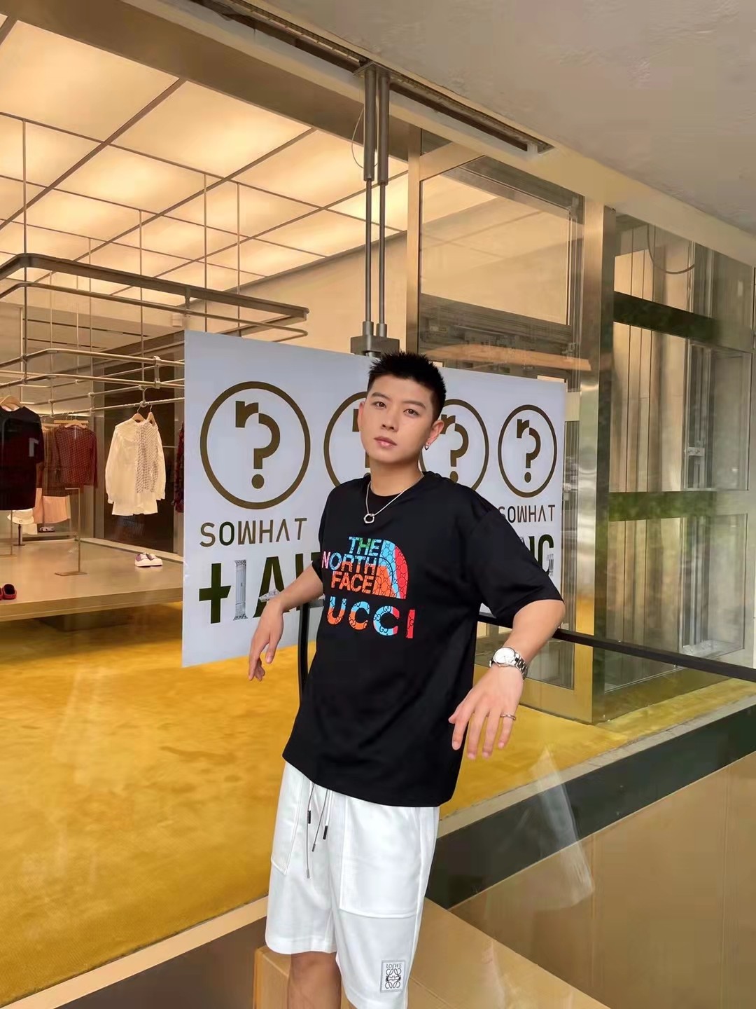 【GUCCI旗艦店】（グッチ）クラシックでスタイリッシュな半袖スウェットシャツ00316