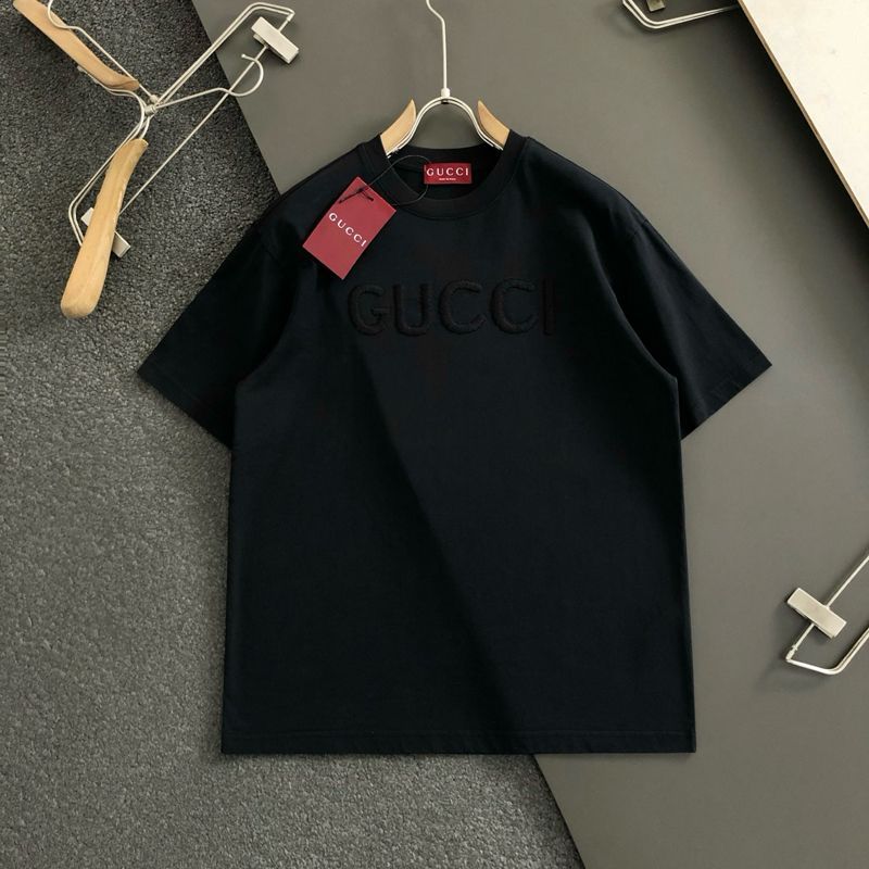 【GUCCI旗艦店】（グッチ）クラシックでスタイリッシュな半袖スウェットシャツ00447