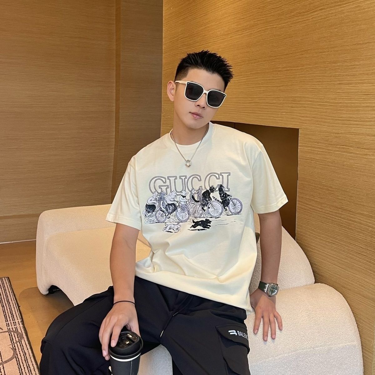 【GUCCI旗艦店】（グッチ）クラシックでスタイリッシュな半袖スウェットシャツ00532