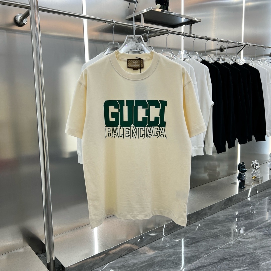 【GUCCI旗艦店】（グッチ）クラシックでスタイリッシュな半袖スウェットシャツ01754