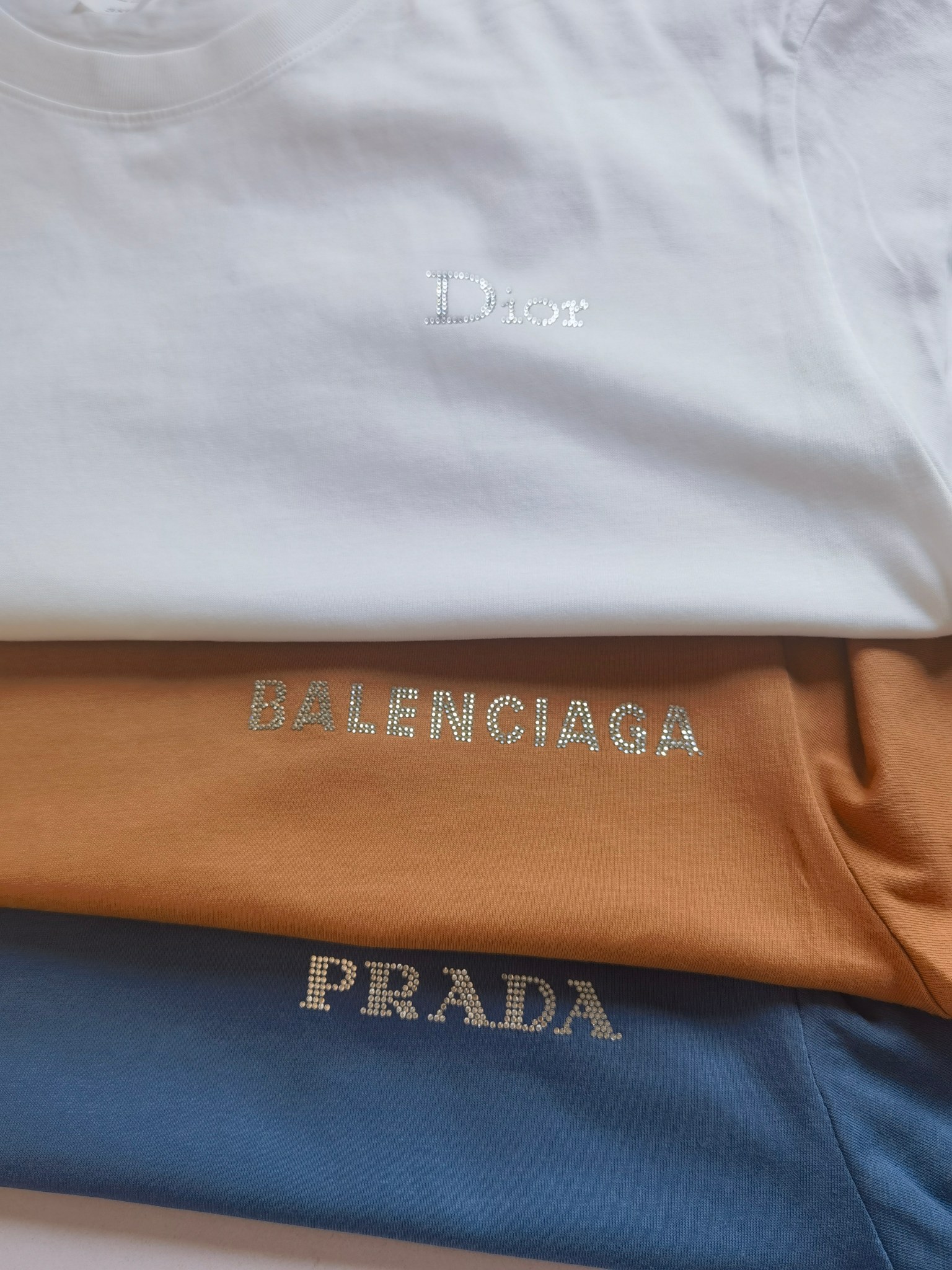 【BALENCIAGA旗艦店】（バレンシアガ）クラシックでスタイリッシュな長袖スウェットシャツ00914