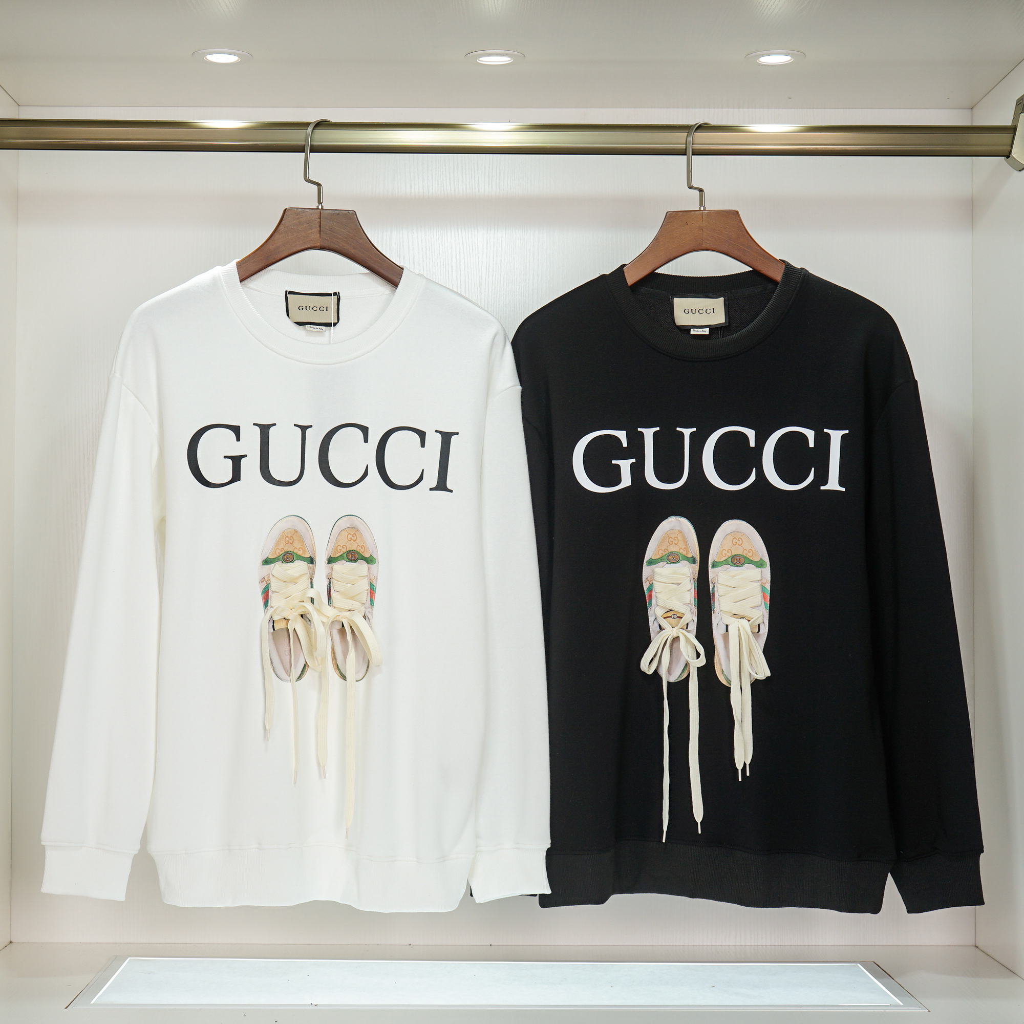 【GUCCI旗艦店】（グッチ）クラシックでスタイリッシュな長袖スウェットシャツ01871