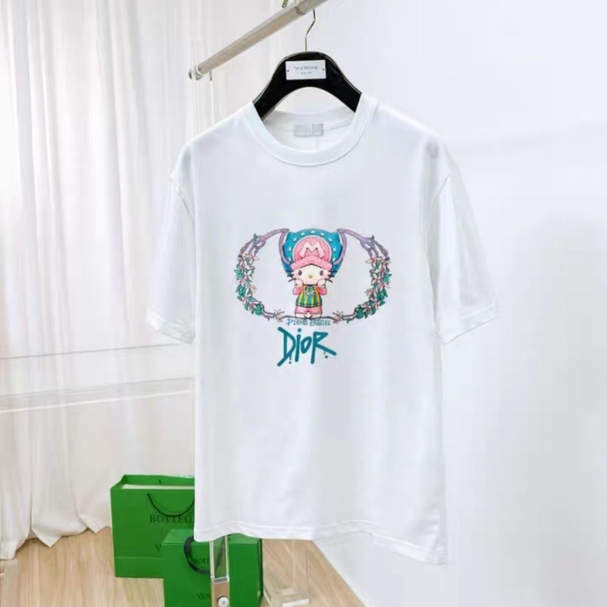 【DIOR旗艦店】（ディオール）クラシックでスタイリッシュな半袖スウェットシャツ00121