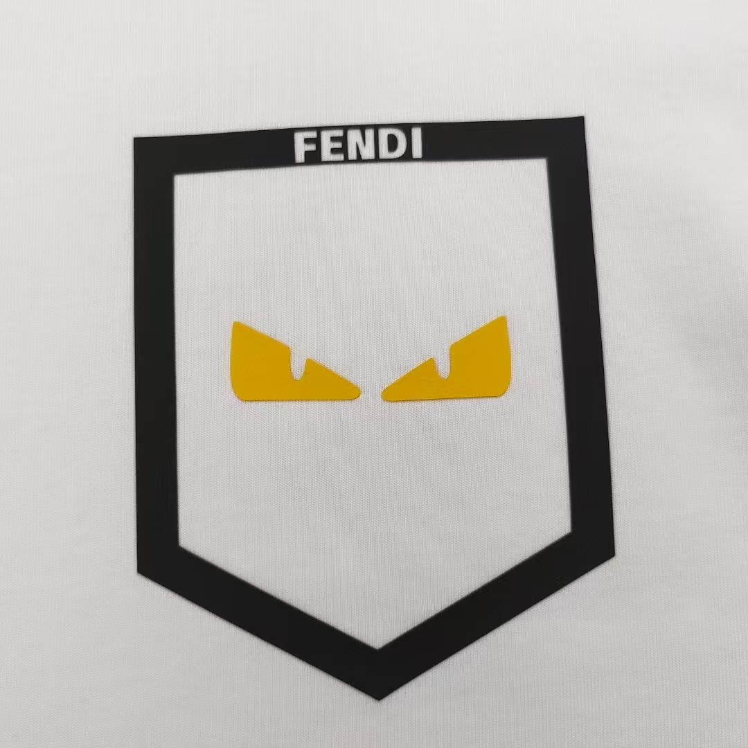 【Fendi旗艦店】（フェンディ）クラシックでスタイリッシュな半袖スウェットシャツ00217