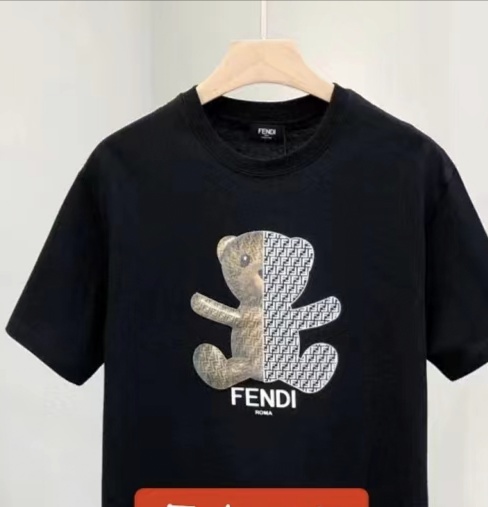 【Fendi旗艦店】（フェンディ）クラシックでスタイリッシュな半袖スウェットシャツ00231