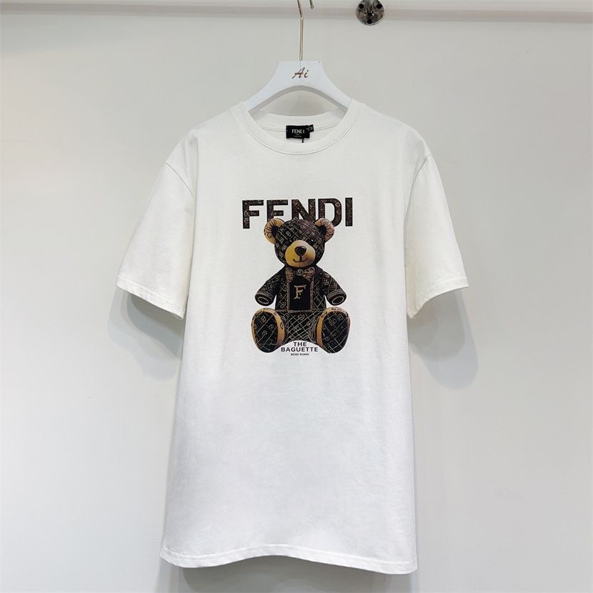 【Fendi旗艦店】（フェンディ）クラシックでスタイリッシュな半袖スウェットシャツ00438