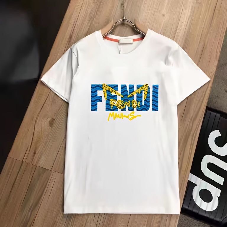 【Fendi旗艦店】（フェンディ）クラシックでスタイリッシュな半袖スウェットシャツ01155