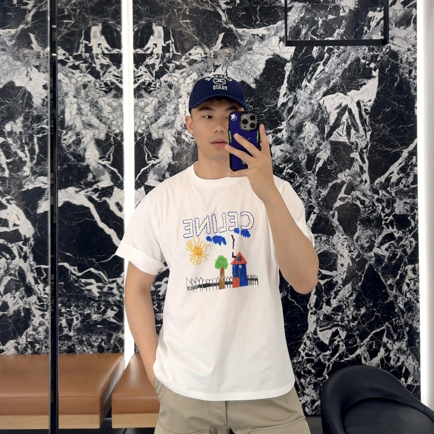 【Celine旗艦店】（セリーヌ）クラシックでスタイリッシュな半袖スウェットシャツ00102