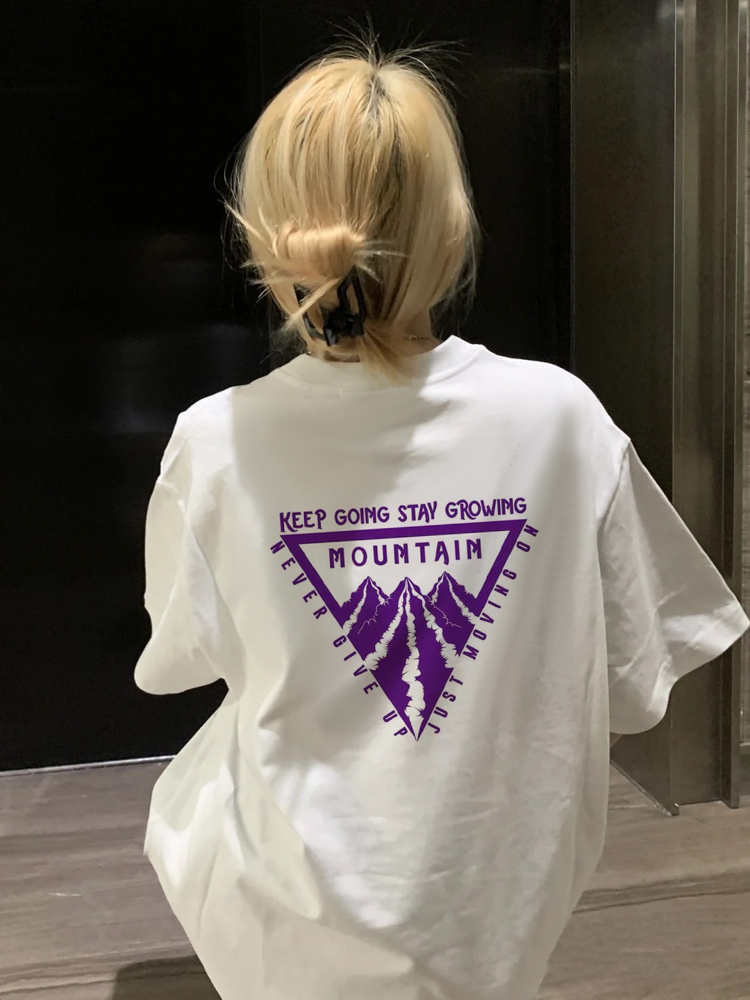 【The North Face旗艦店】（ザ・ノース・フェイス）クラシックでスタイリッシュな半袖スウェットシャツ00184