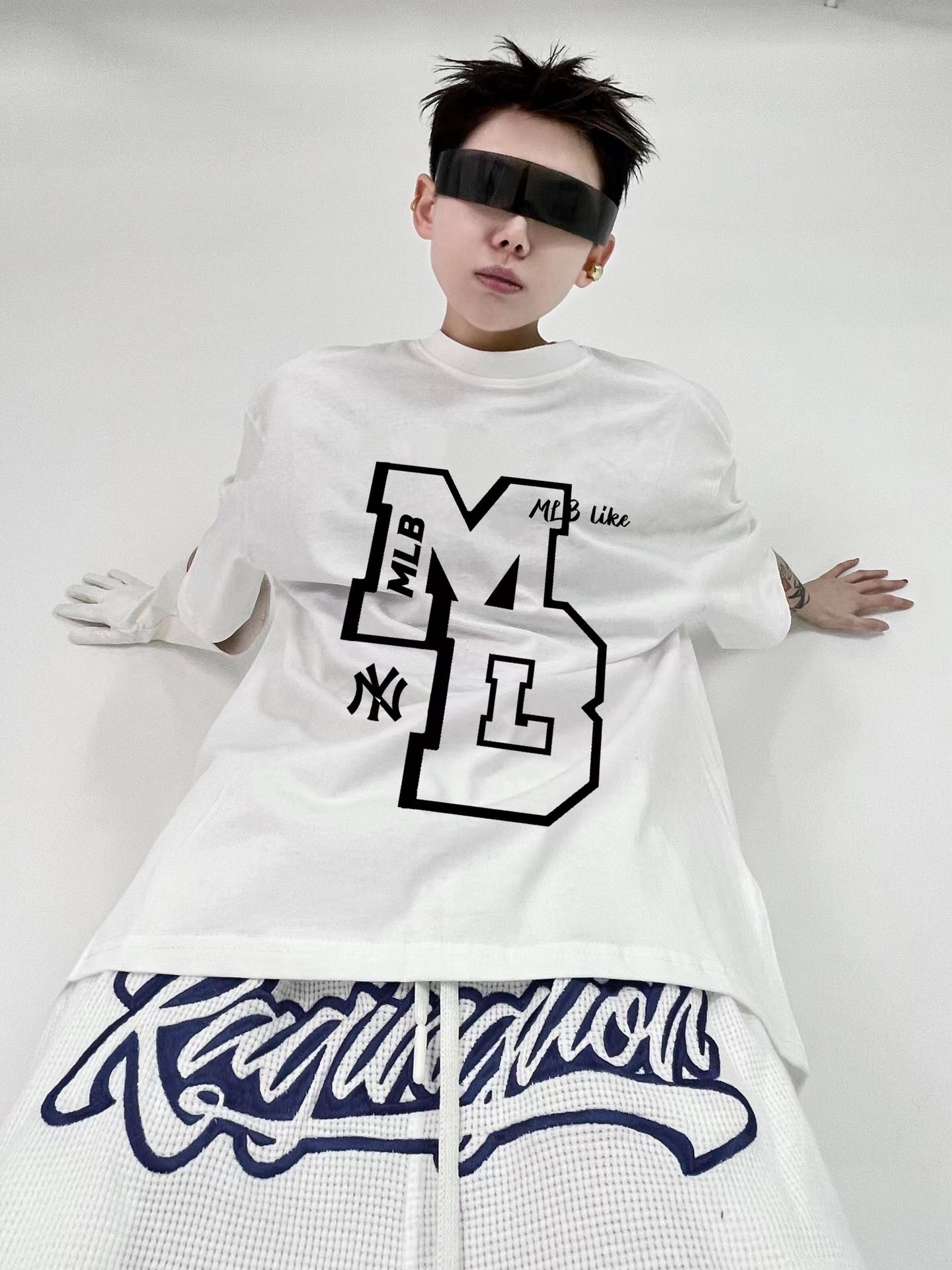 【MLB旗艦店】（エムエルビー）クラシックでスタイリッシュな半袖スウェットシャツ00666